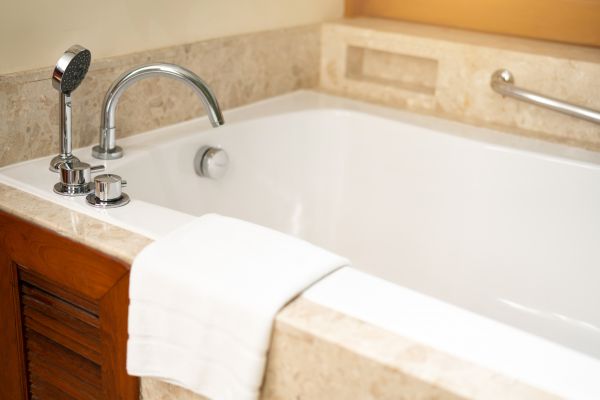 Cost of Tub Faucet Repair in Dover