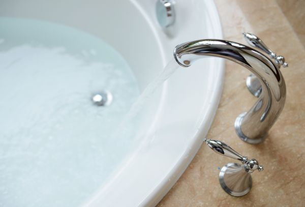 Cost of Tub Faucet Replacement in Dover