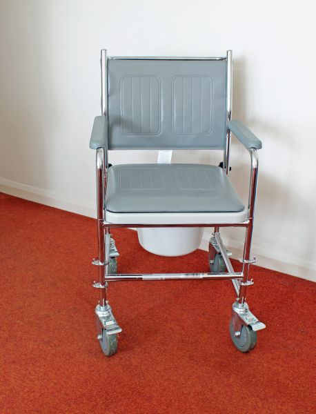 Cost of Commode Replacement in Dover